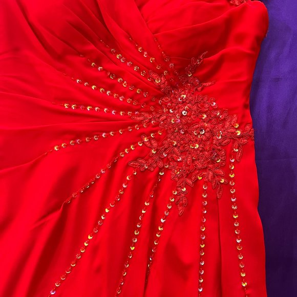 📌JJs House Lady in Red Formal - Prom - Ball Gown with Sequins - Picture 13 of 16